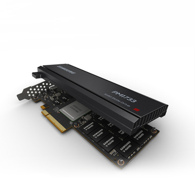 PCIe Gen4 X4 NVMe U.2 2.5 นิ้ว SSD ภายใน Samsung PM1733 SSD 3.84TB