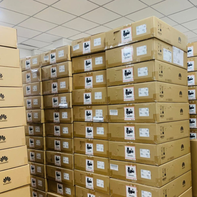 S6730S-S24X6Q Huawei Switch 24 10G SFP+ 6 40GE QSFP รวมถึงแหล่งจ่ายไฟ AC 1 600W